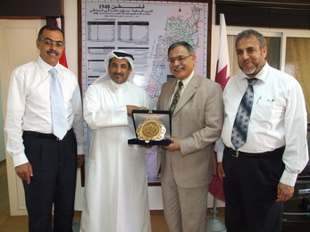 Secretary General of Qatar Red Crescent Visits IUG